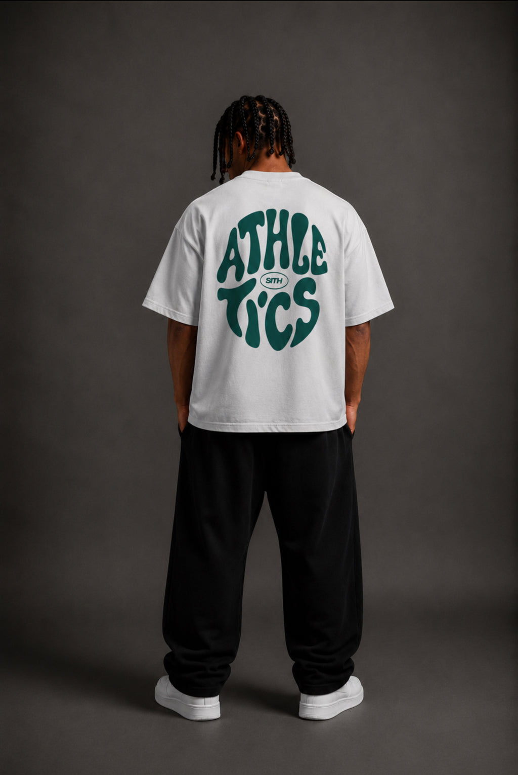 THE CLUBHOUSE TEE